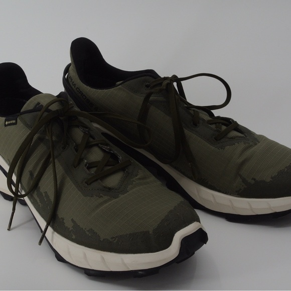 GORE-TEX Forest Green Athletic Shoes - Picture 1 of 6